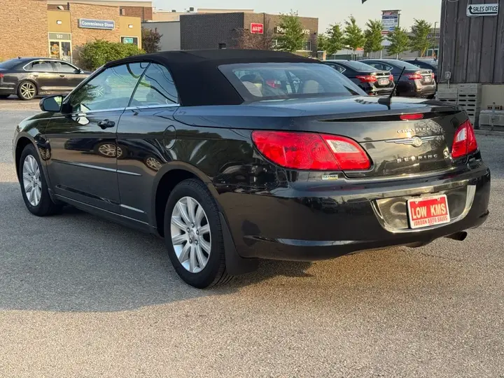 Chrysler Sebring 2010 photo 5