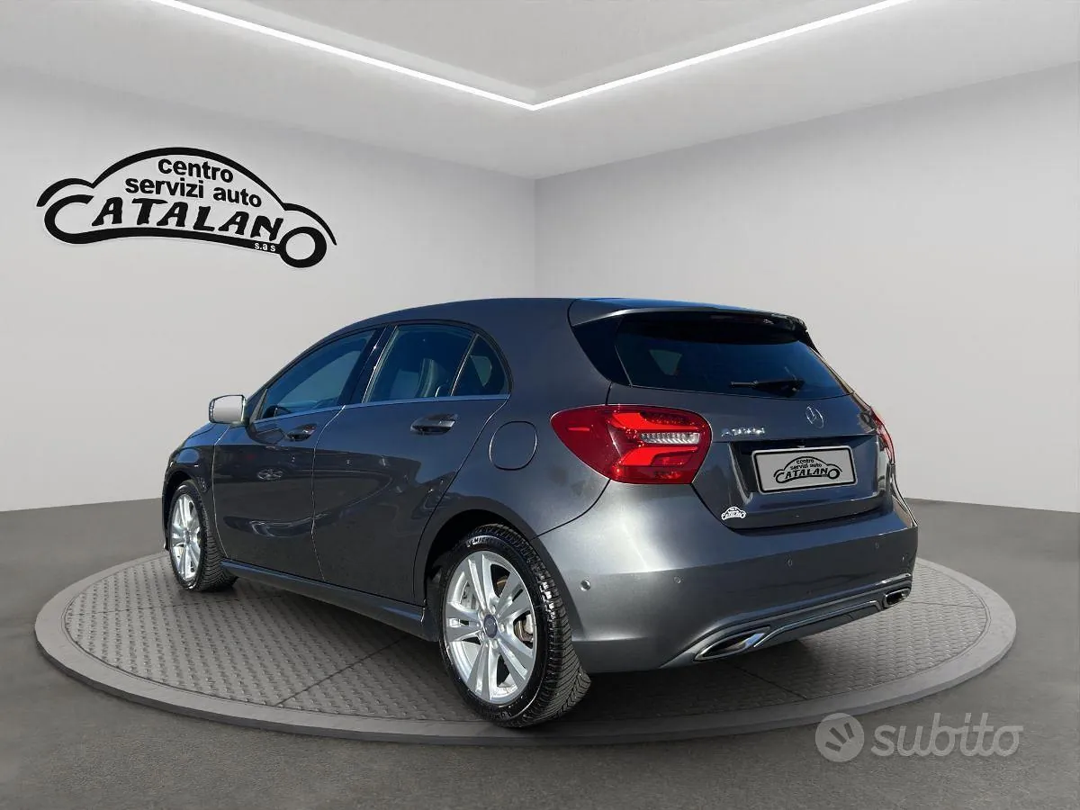 Mercedes-Benz A 180 2017 photo 3