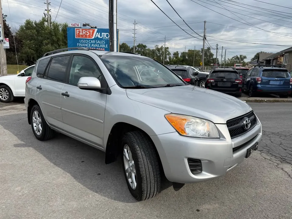Toyota Rav4 2010 photo 3