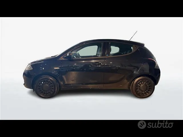 Lancia Ypsilon 2019 photo 2