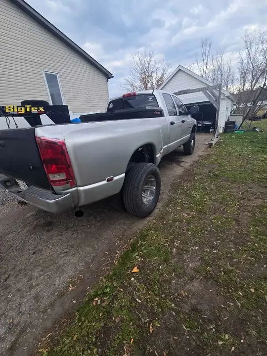 Dodge Ram 3500 2003 photo 3