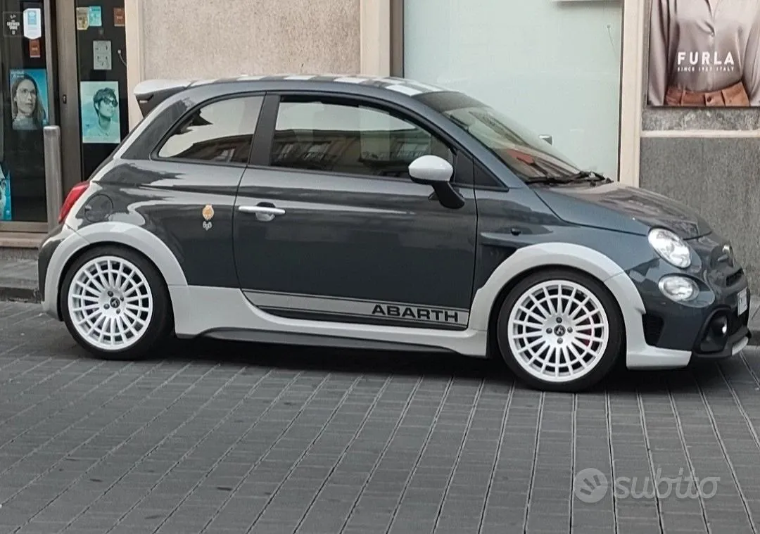 Abarth 695 2017 photo 5
