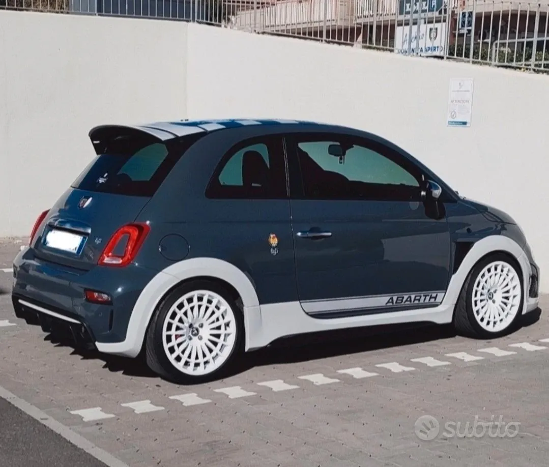 Abarth 695