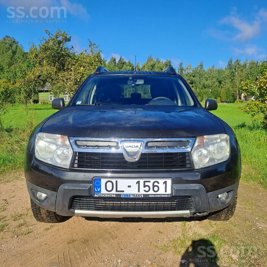 Dacia Duster 2010 photo 2