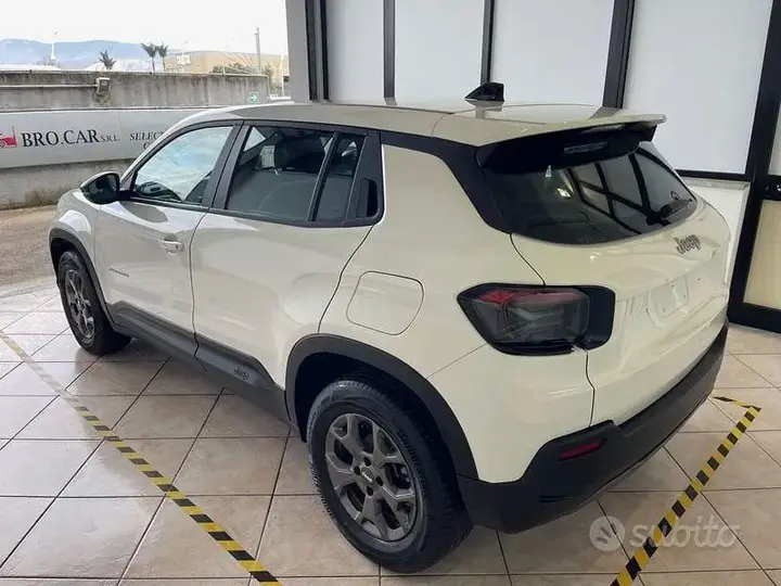 Jeep Avenger 2023 photo 4