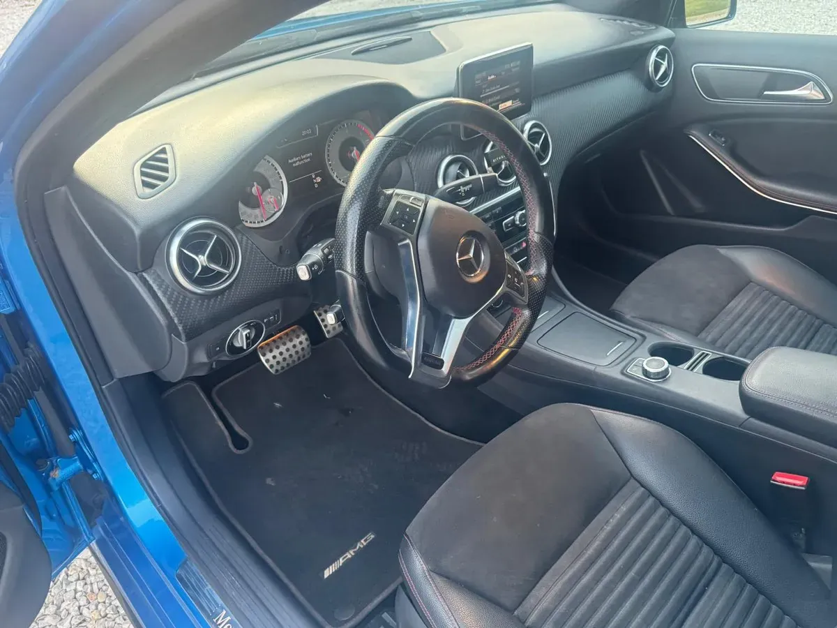 Mercedes-Benz A-Class 2013 photo 2