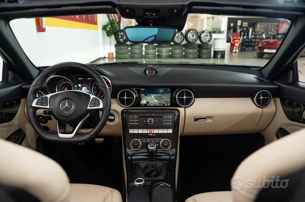 Mercedes-Benz Slc 2018 photo 2