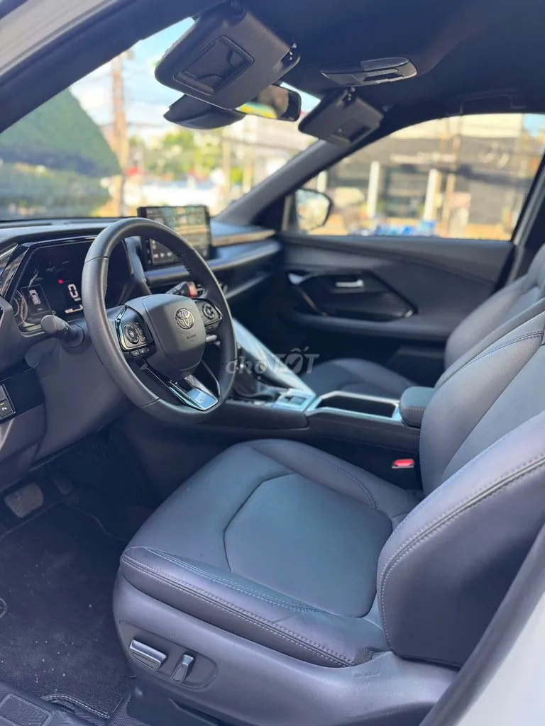 Toyota Yaris Cross 2025 photo 4