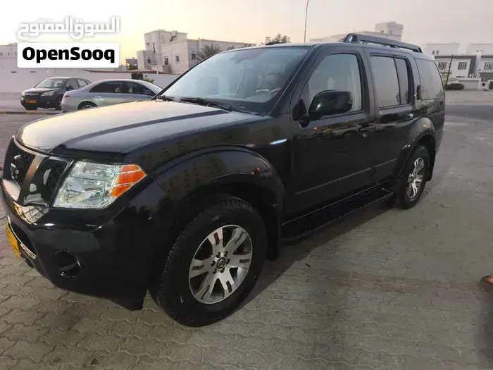 Nissan Pathfinder 2011 photo 3