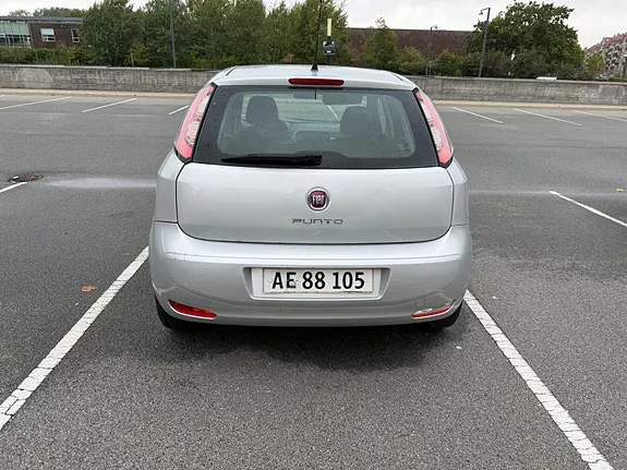 Fiat Punto 2013 photo 4