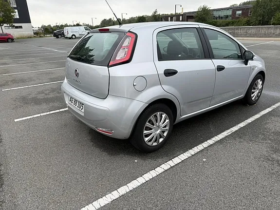 Fiat Punto 2013 photo 3