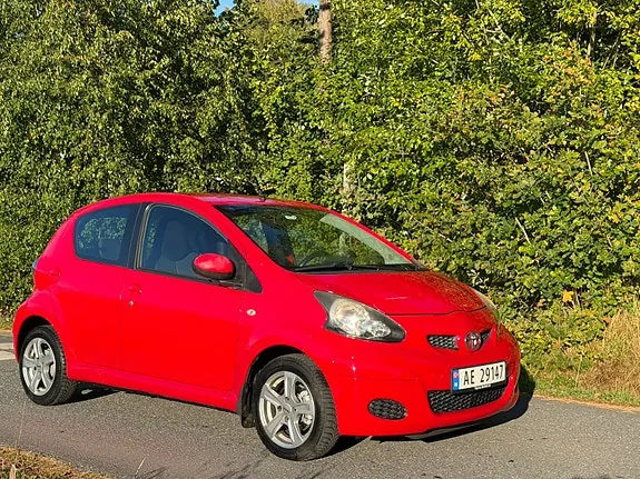 Toyota Aygo 2011 photo 3