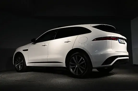 Jaguar F-Pace 2024 photo 4