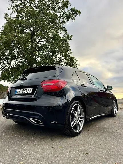 Mercedes-Benz A 180 2016 photo 2