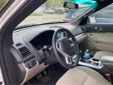 Ford Explorer 2013 photo 3