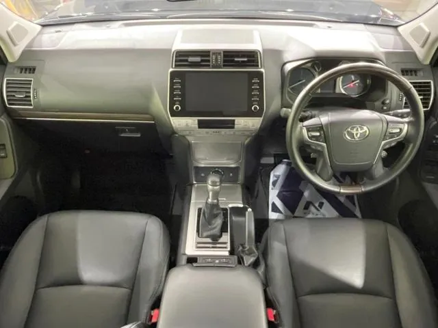 Toyota Land Cruiser Prado 2023 photo 2