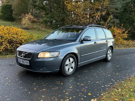 Volvo V50 2010 photo 4