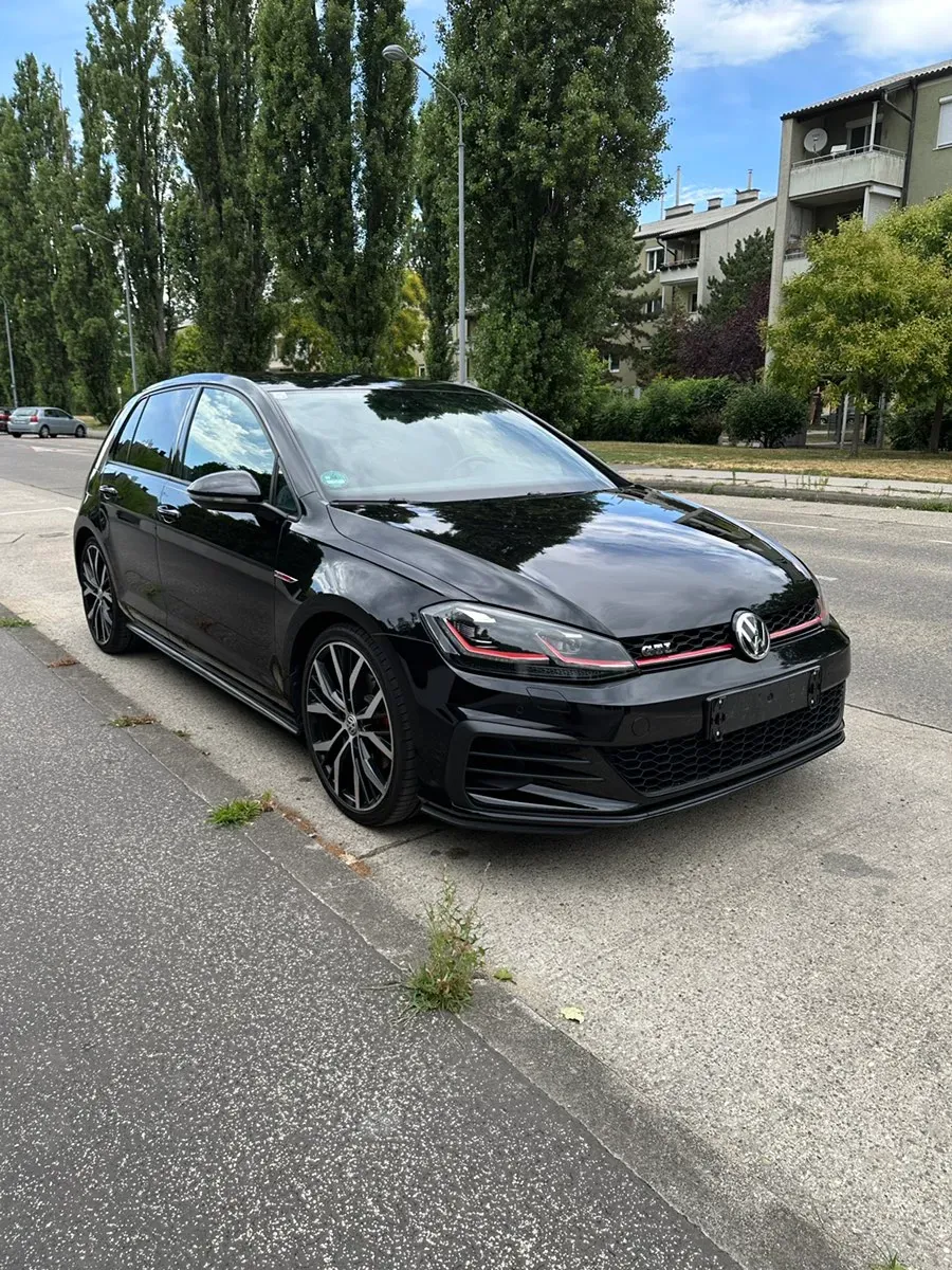 Volkswagen Golf 2017 photo 2