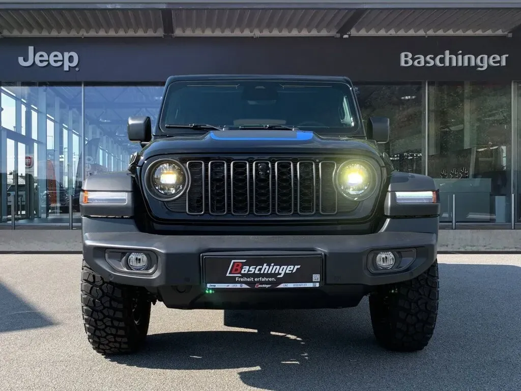 Jeep Wrangler 2025 photo 3