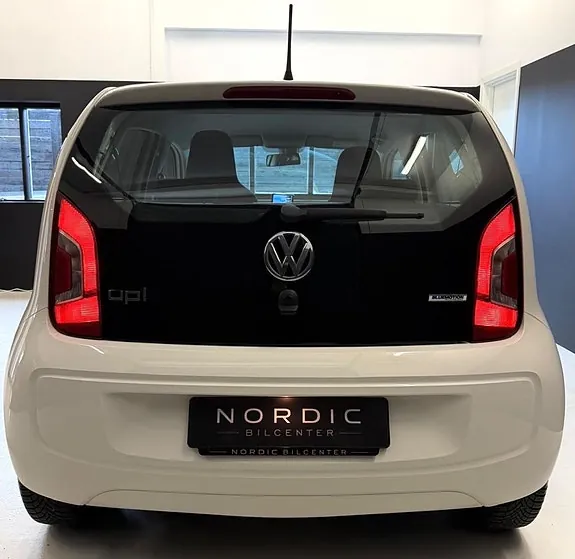 Volkswagen Up 2016 photo 4