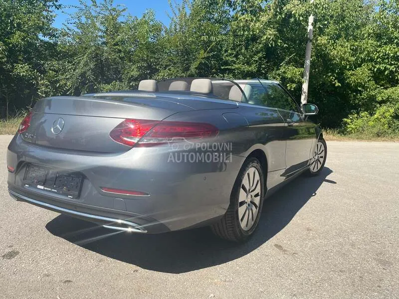Mercedes-Benz C 180 2016 photo 4