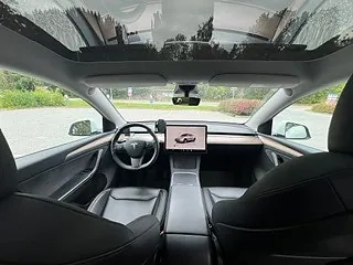 Tesla Model Y 2024 photo 4