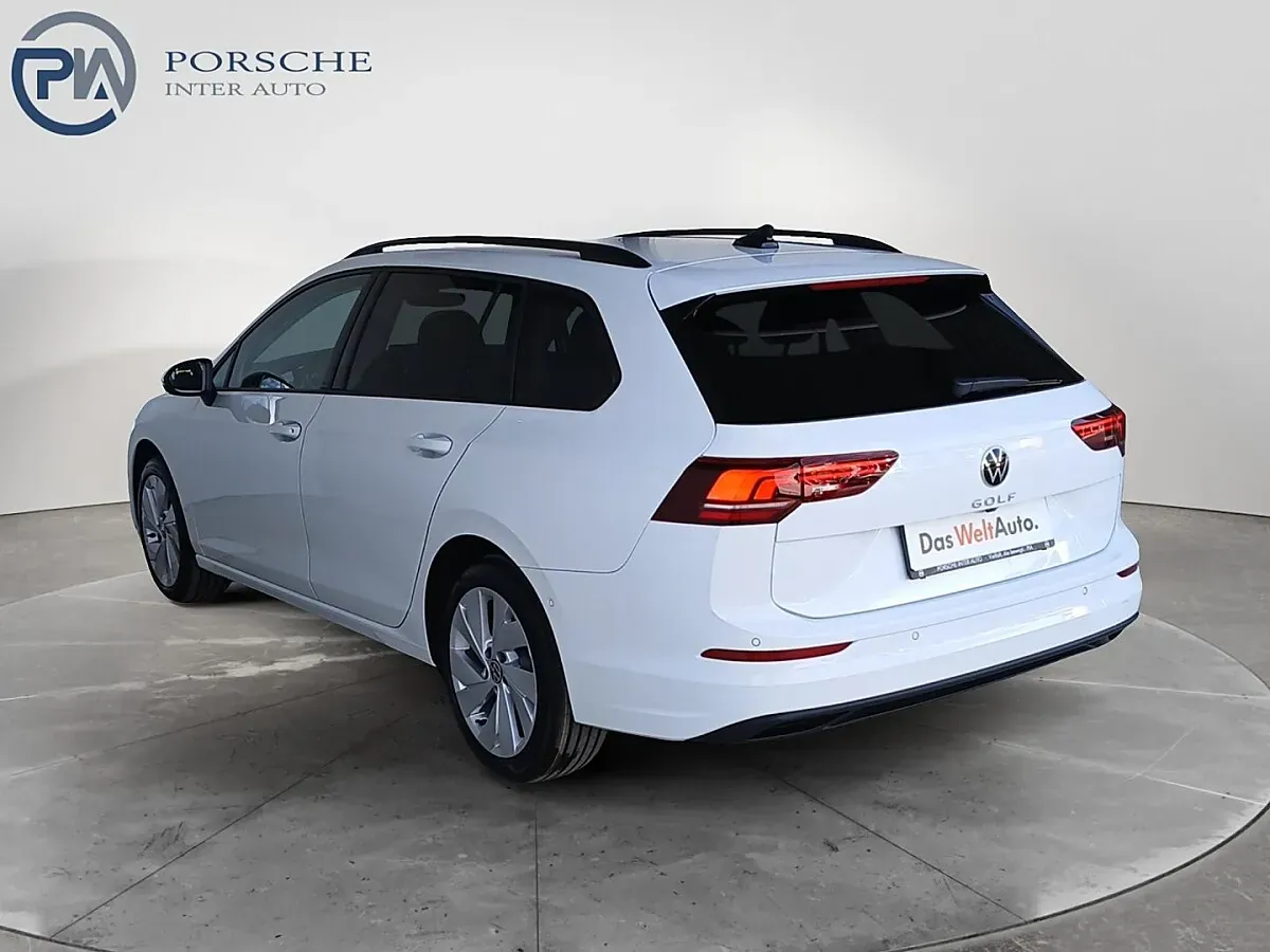 Volkswagen Golf 2026 photo 3