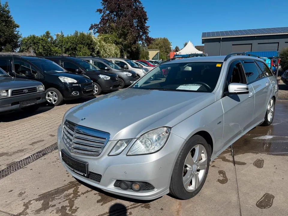 Mercedes-Benz E 220