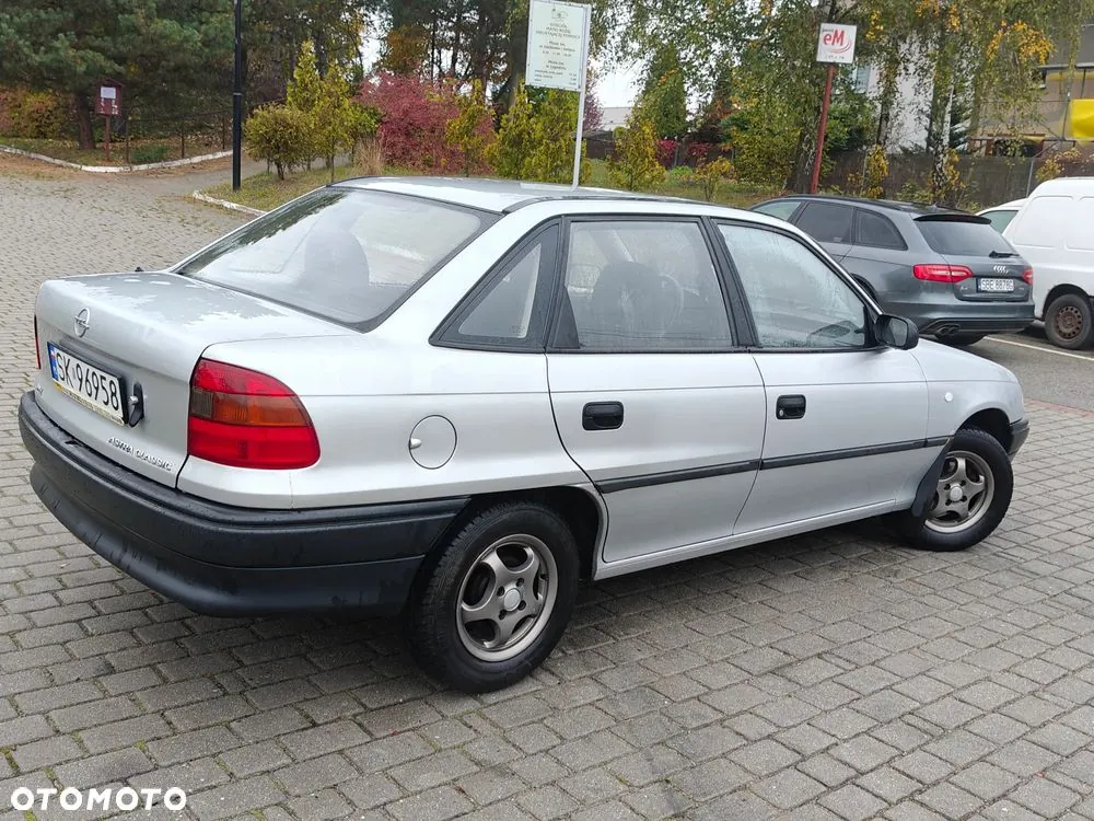 Opel Astra 2001 photo 2