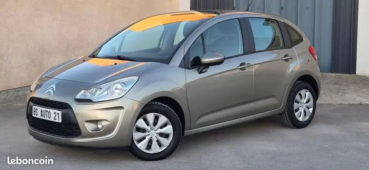 Citroen C3 2010 photo 2