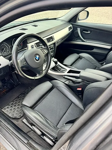BMW 320D 2010 photo 5