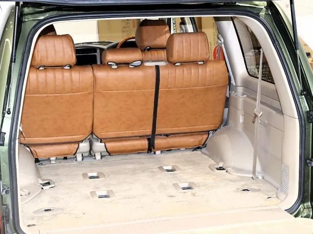 Toyota Land Cruiser 2002 photo 3