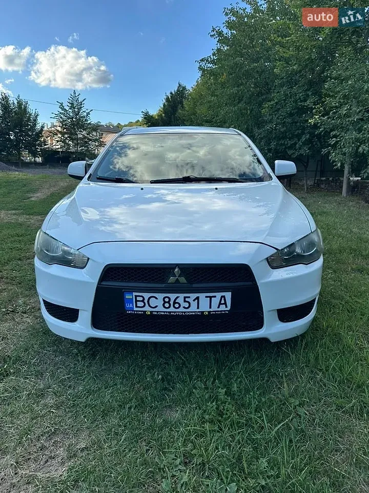 Mitsubishi Lancer 2010 photo 2