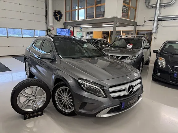 Mercedes-Benz Gla200 2015 photo 2