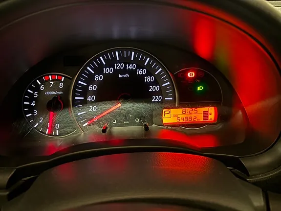 Nissan Micra 2016 photo 5