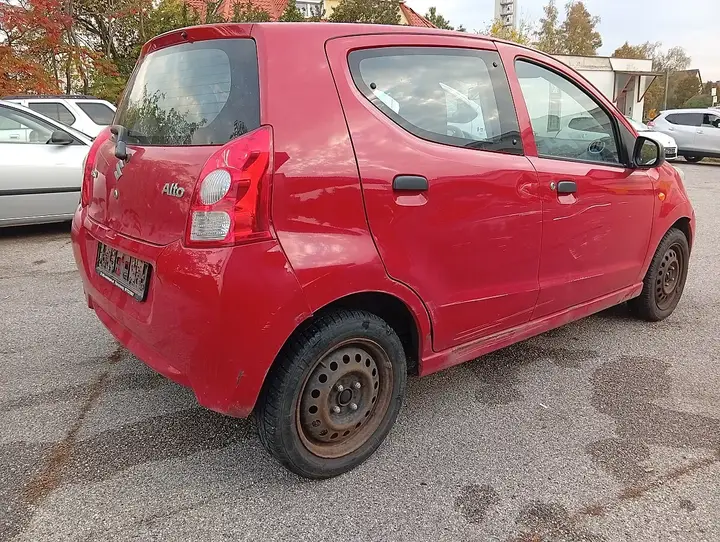 Suzuki Alto 2010 photo 2
