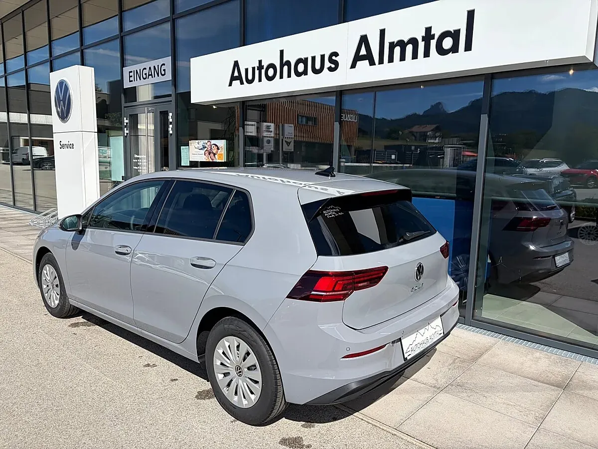 Volkswagen Golf 2026 photo 3