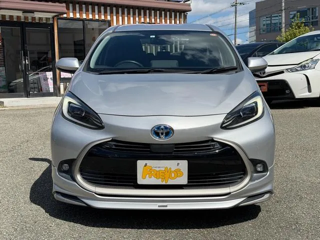 Toyota Aqua Z 2021 photo 5