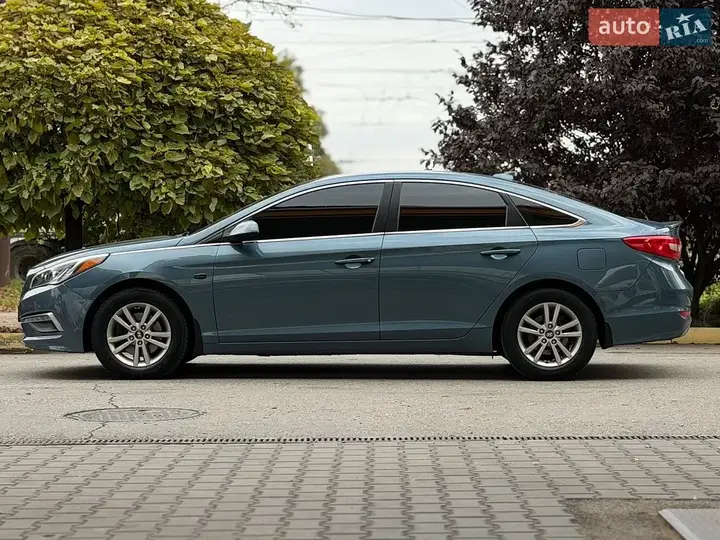 Hyundai Sonata 2015 photo 2