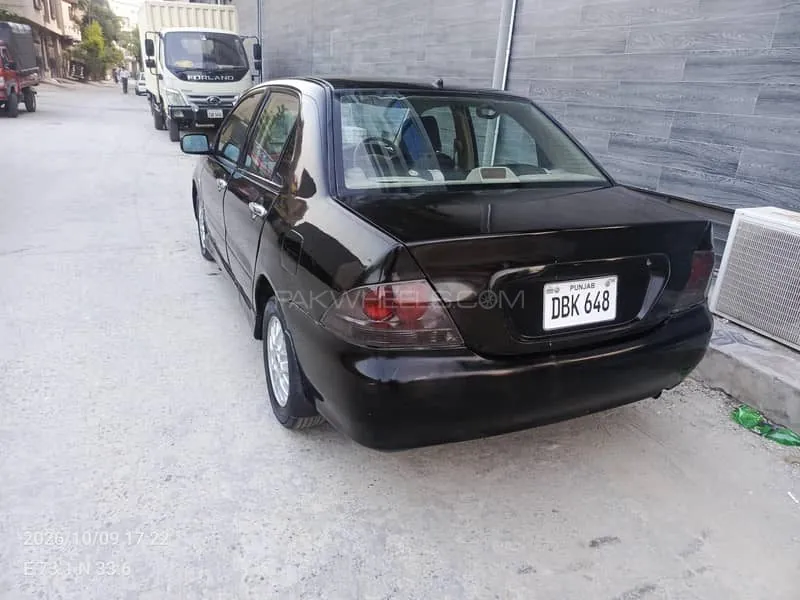 Mitsubishi Lancer
