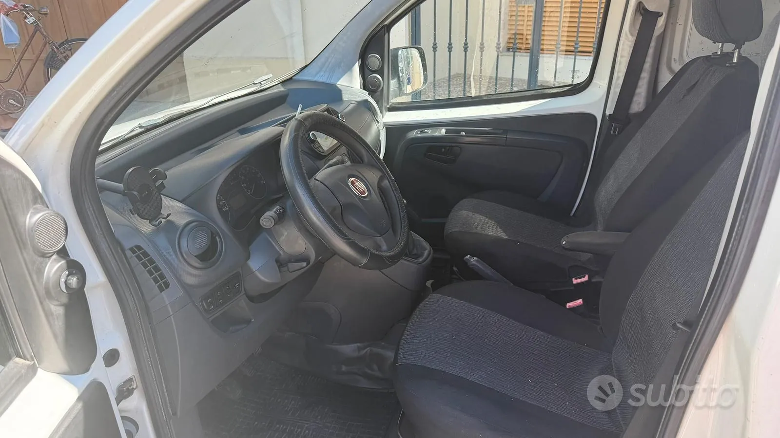 Fiat Fiorino 2010 photo 2