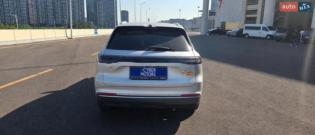 Geely Galaxy Starship 7 2025 photo 2