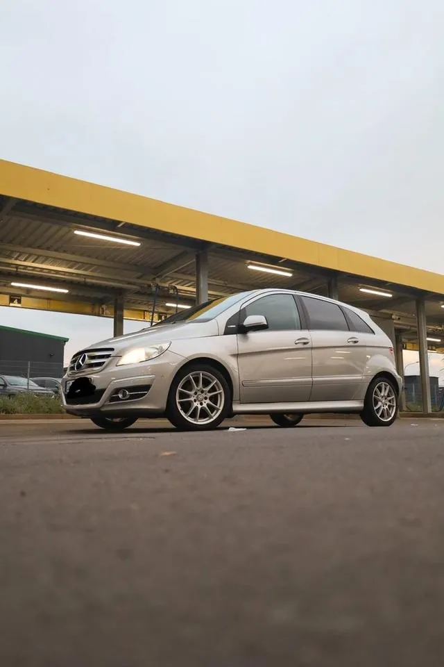 Mercedes-Benz B 160