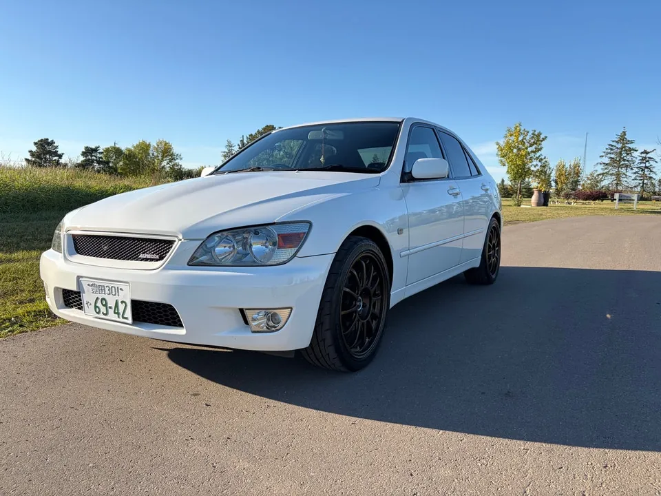 Toyota Altezza 1998 photo 3