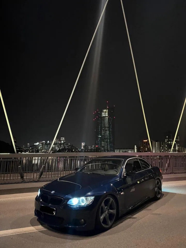 BMW E93