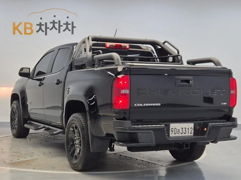 Chevrolet Colorado 2022 photo 2