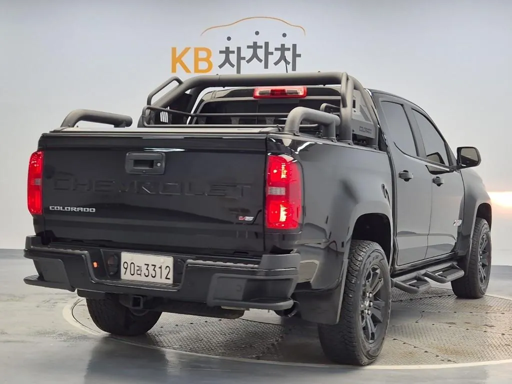 Chevrolet Colorado 2022 photo 3