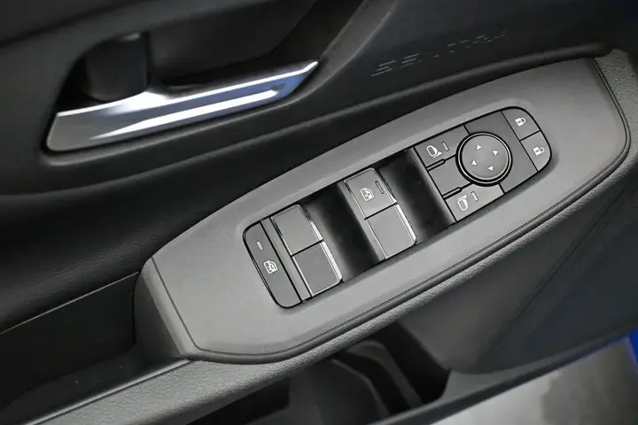 Nissan Sentra 2026 photo 5
