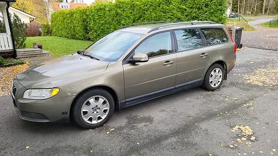 Volvo V70 2010 photo 3