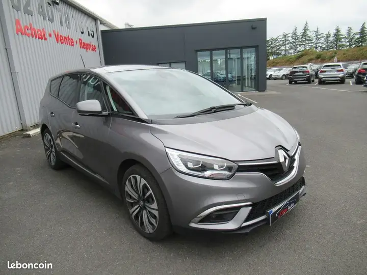 Renault Grand Scenic 2023 photo 2
